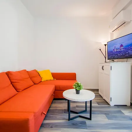 Sophie - New Cozy Place With A Garden Apartment Ofrinion