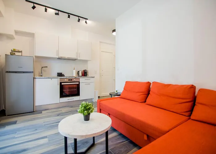 Sophie - New Cozy Place With A Garden Ofrinion